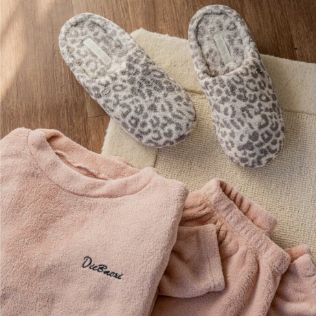 Pijama + pantufla Indoor