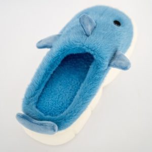 Pantufla baby Shark color celeste